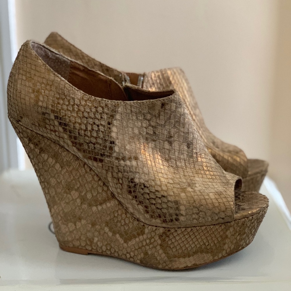 Snakeskin print Sandals